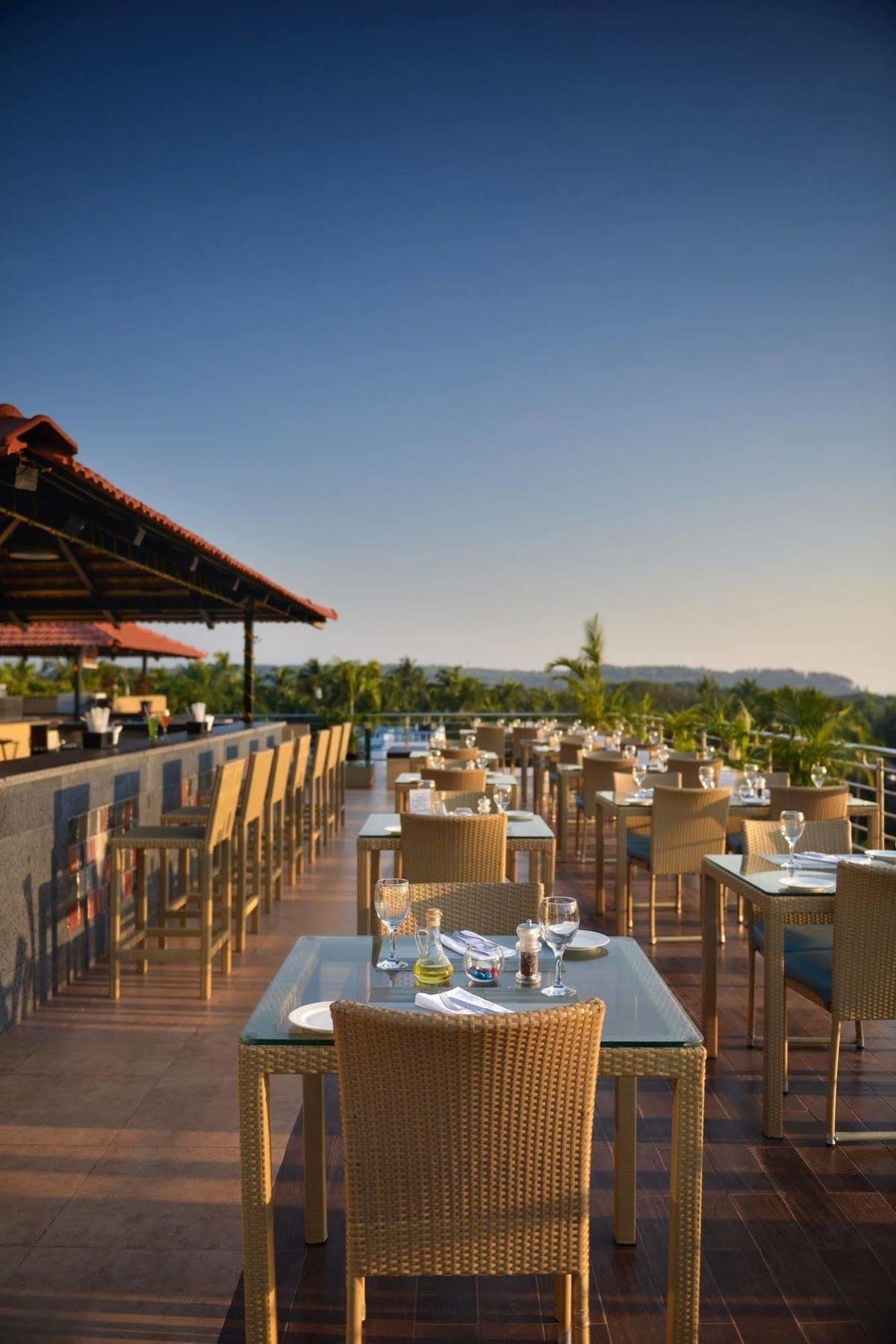 Acacia Goa Hotel Sinquerim Екстериор снимка